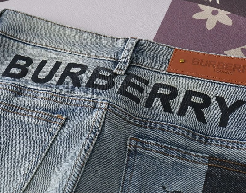 Burberry Jeans FashionForward 102827