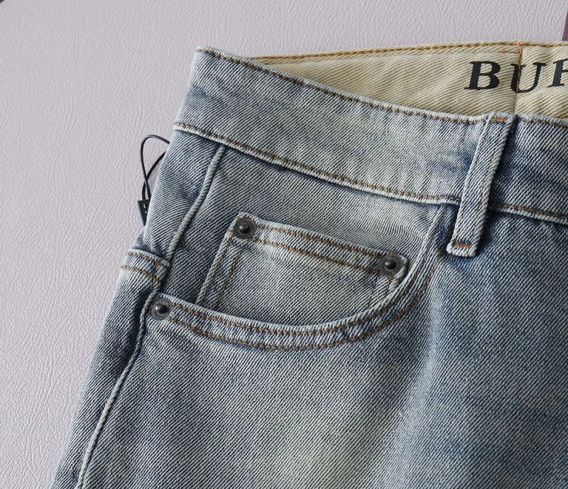 Burberry Jeans FashionForward 102827
