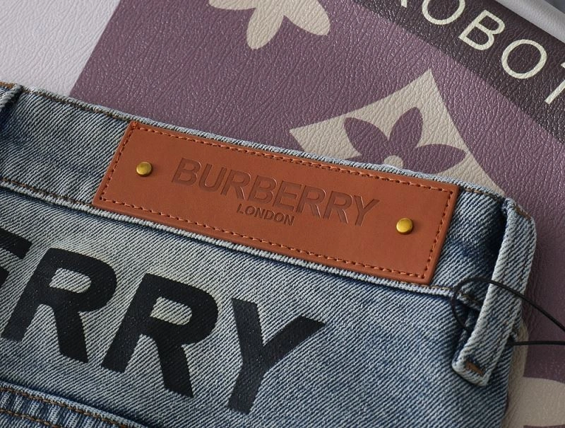 Burberry Jeans FashionForward 102827