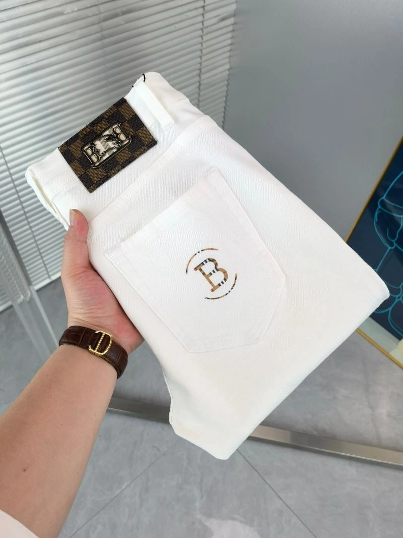 Refined Burberry Jeans 102820