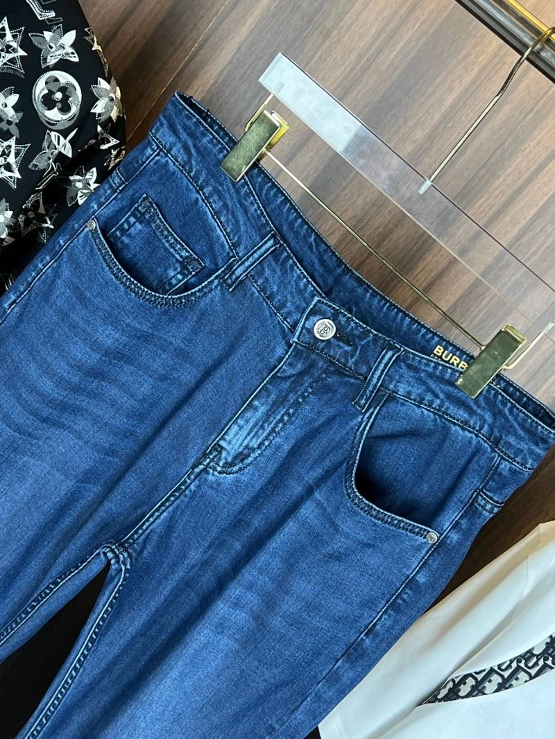 Modern Burberry Jeans 102807