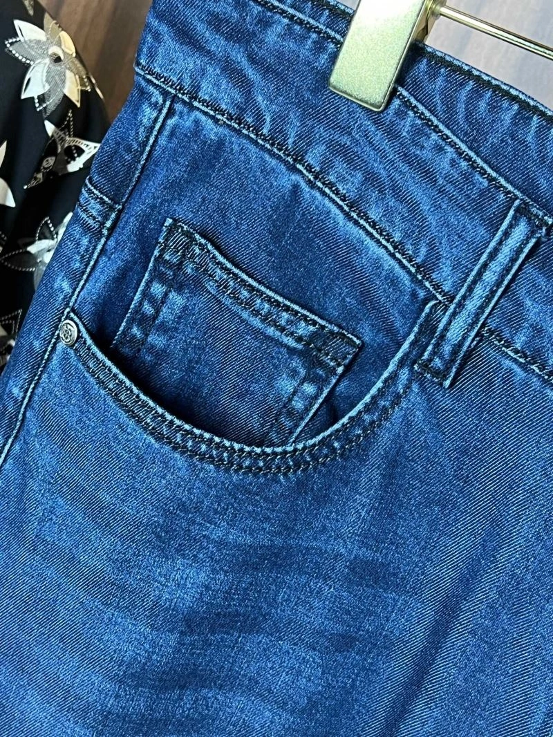 Modern Burberry Jeans 102807