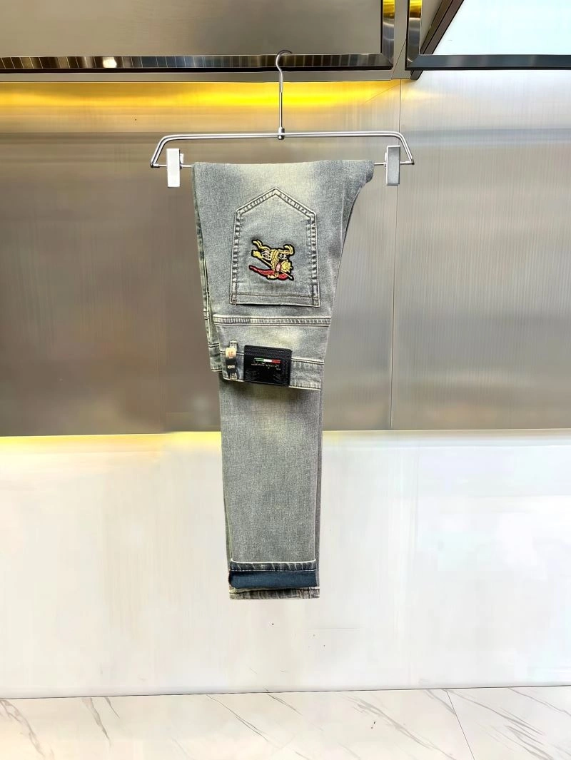 Burberry Jeans Unique 102311