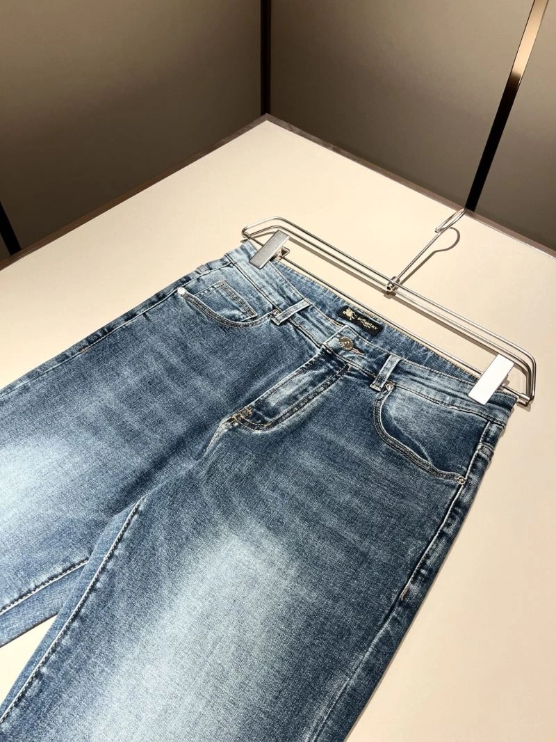 Effortless Burberry Jeans 102318