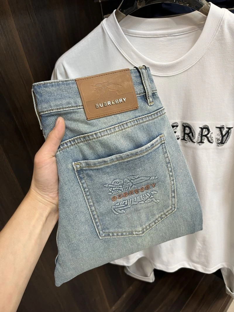 Fashionable Burberry Jeans 101279