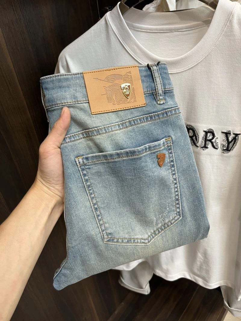 Attractive Burberry Jeans 101314