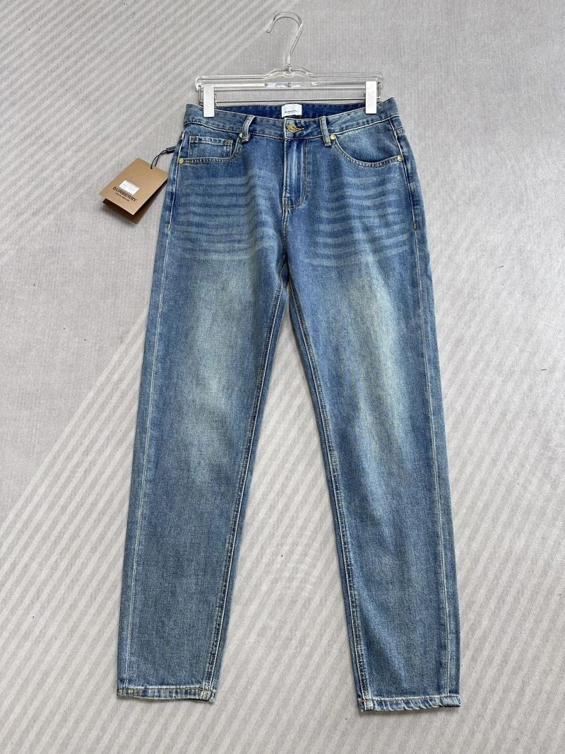 WellDesigned Burberry Jeans 101300
