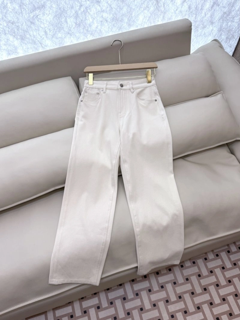 ModernLook Burberry Jeans 99265