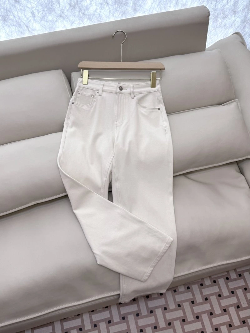 ModernLook Burberry Jeans 99265