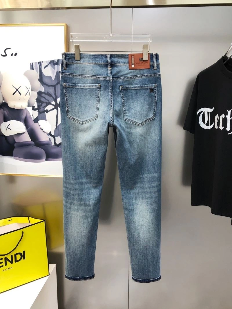 Timeless Burberry Jeans 100850