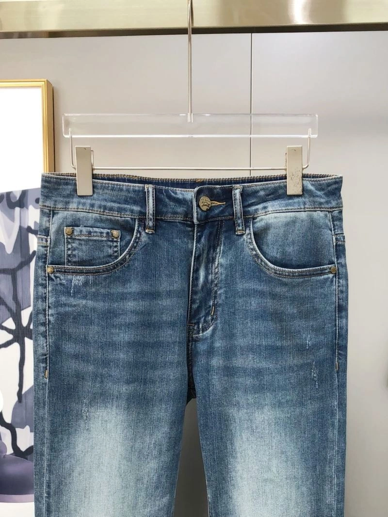 Timeless Burberry Jeans 100850