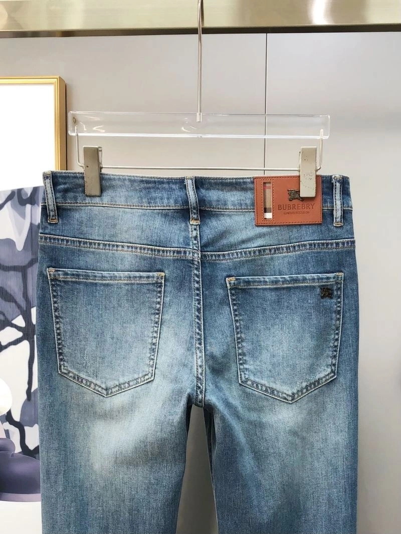 Timeless Burberry Jeans 100850