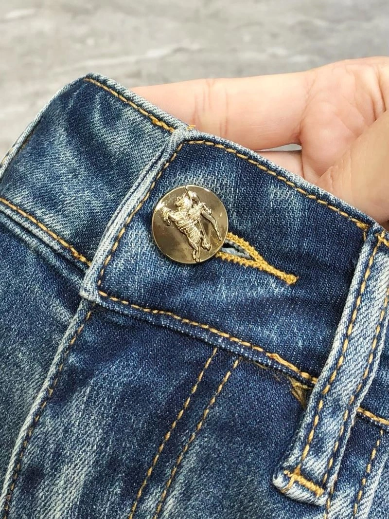 Timeless Burberry Jeans 100850