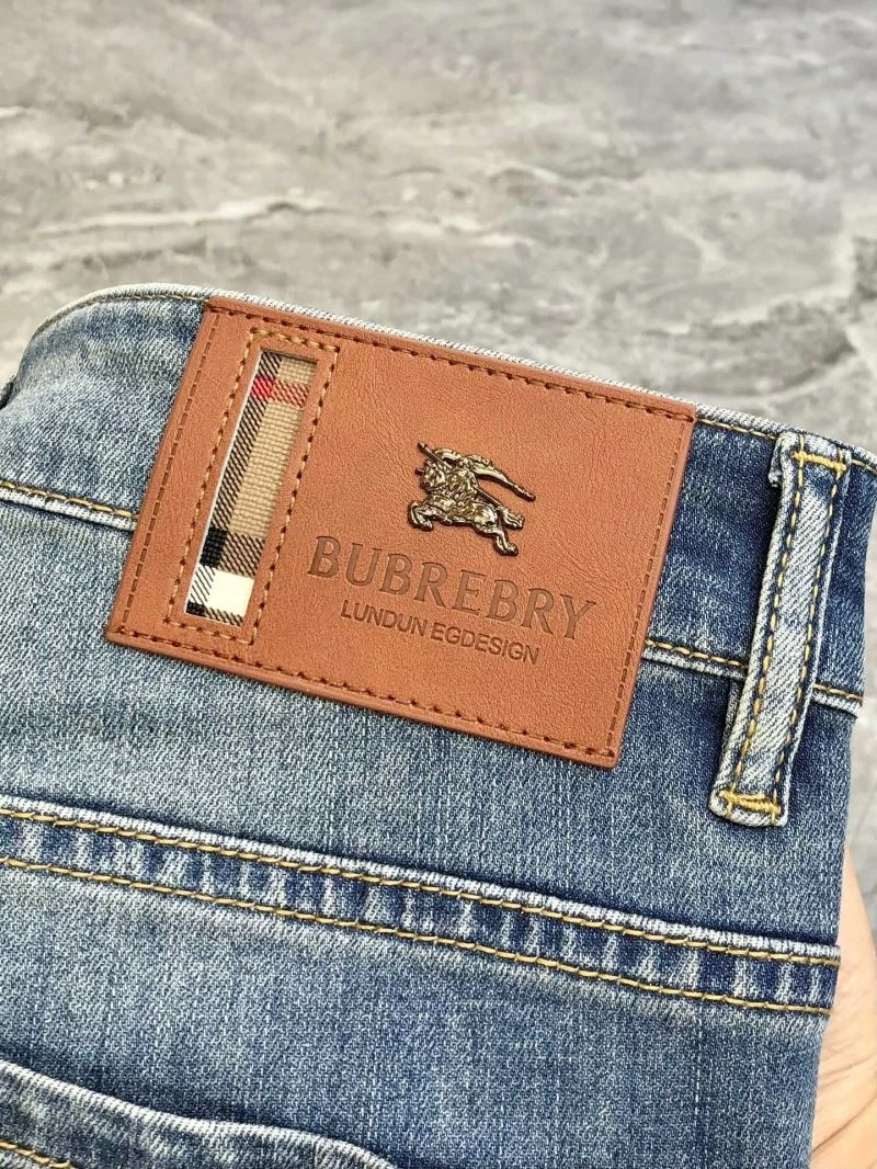 Timeless Burberry Jeans 100850