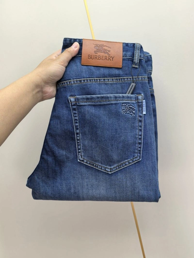 Sleek Burberry Jeans 100812