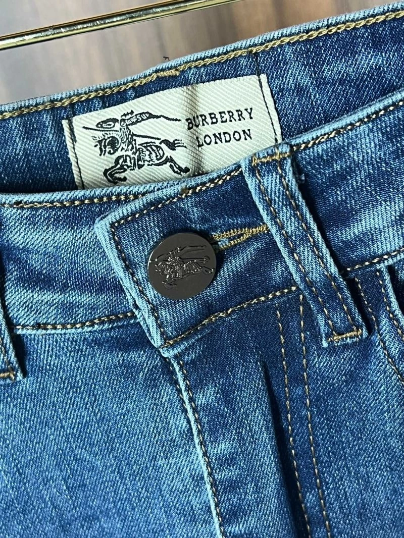 HighPerformance Burberry Jeans 100303