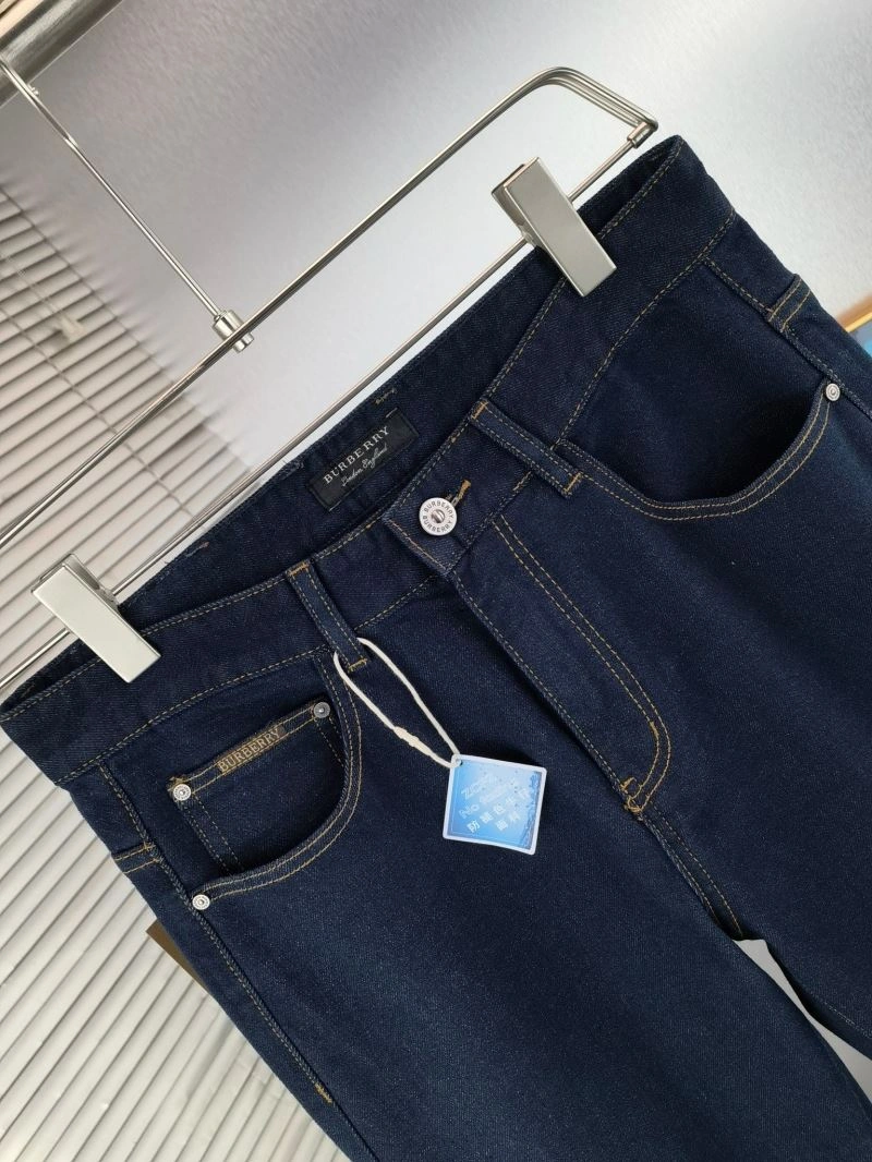 Seasonal Burberry Jeans 100332