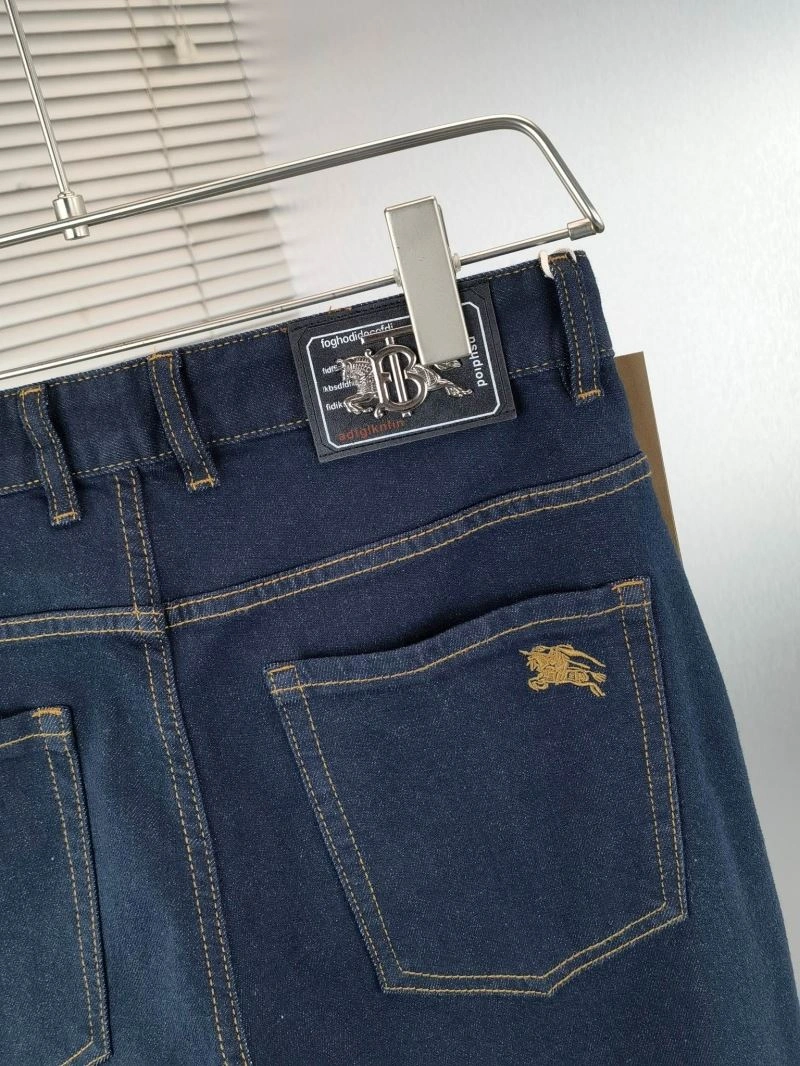 Seasonal Burberry Jeans 100332