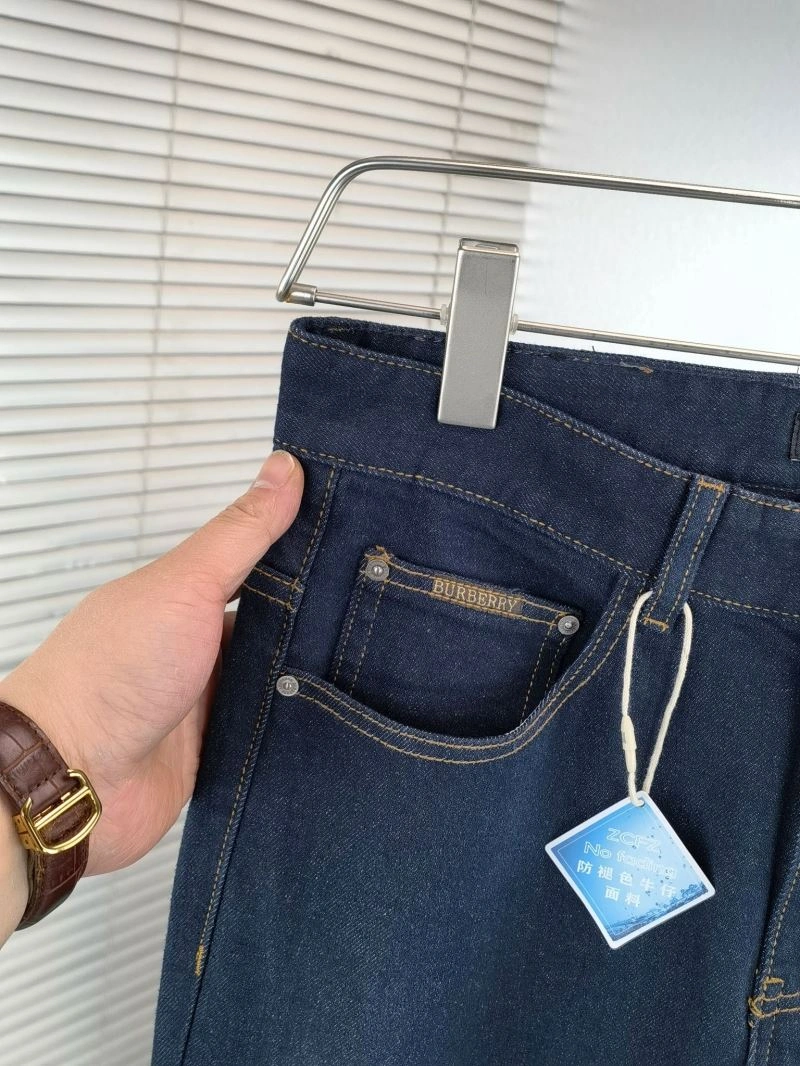 Seasonal Burberry Jeans 100332