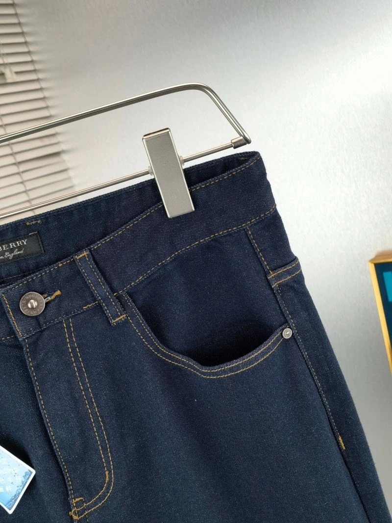 Seasonal Burberry Jeans 100332