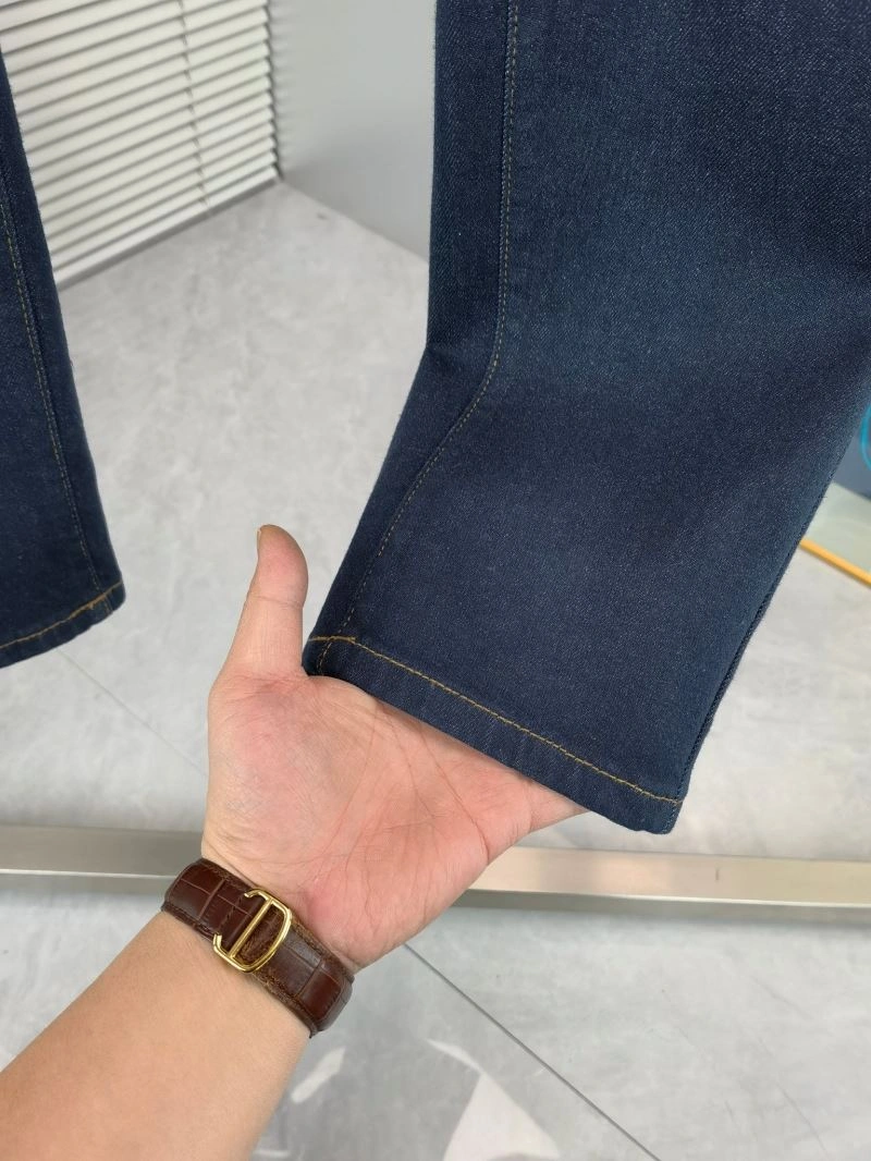 Seasonal Burberry Jeans 100332