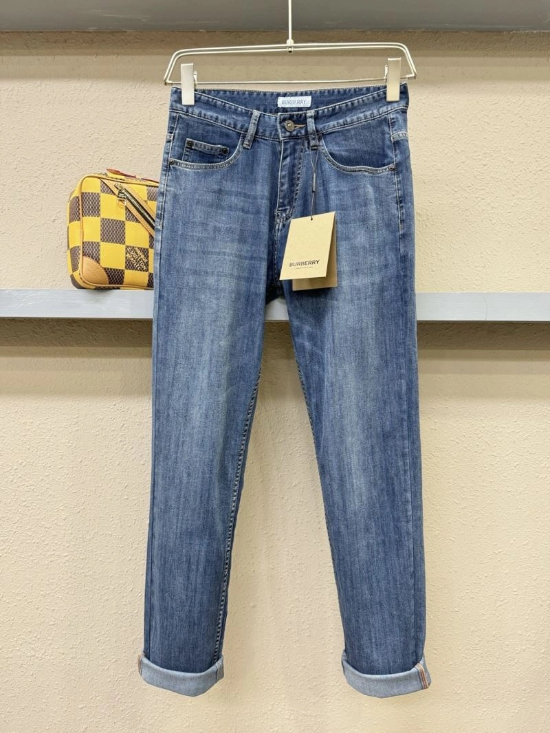 Burberry Jeans Stretchable 100328