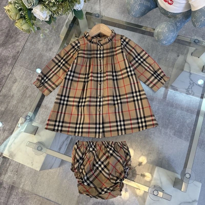 Burberry Kids Comfortable 99738