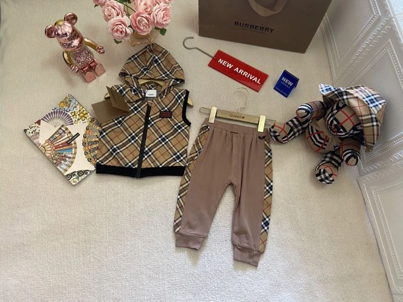 Burberry Kids Comfortable 99654