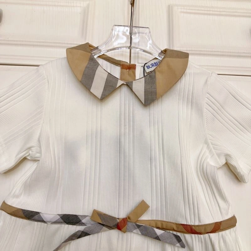 Sleek Burberry Kids 99712