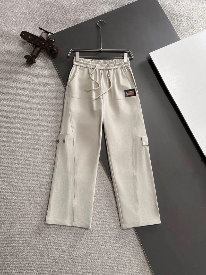 Burberry Long Pants Sustainable 103137