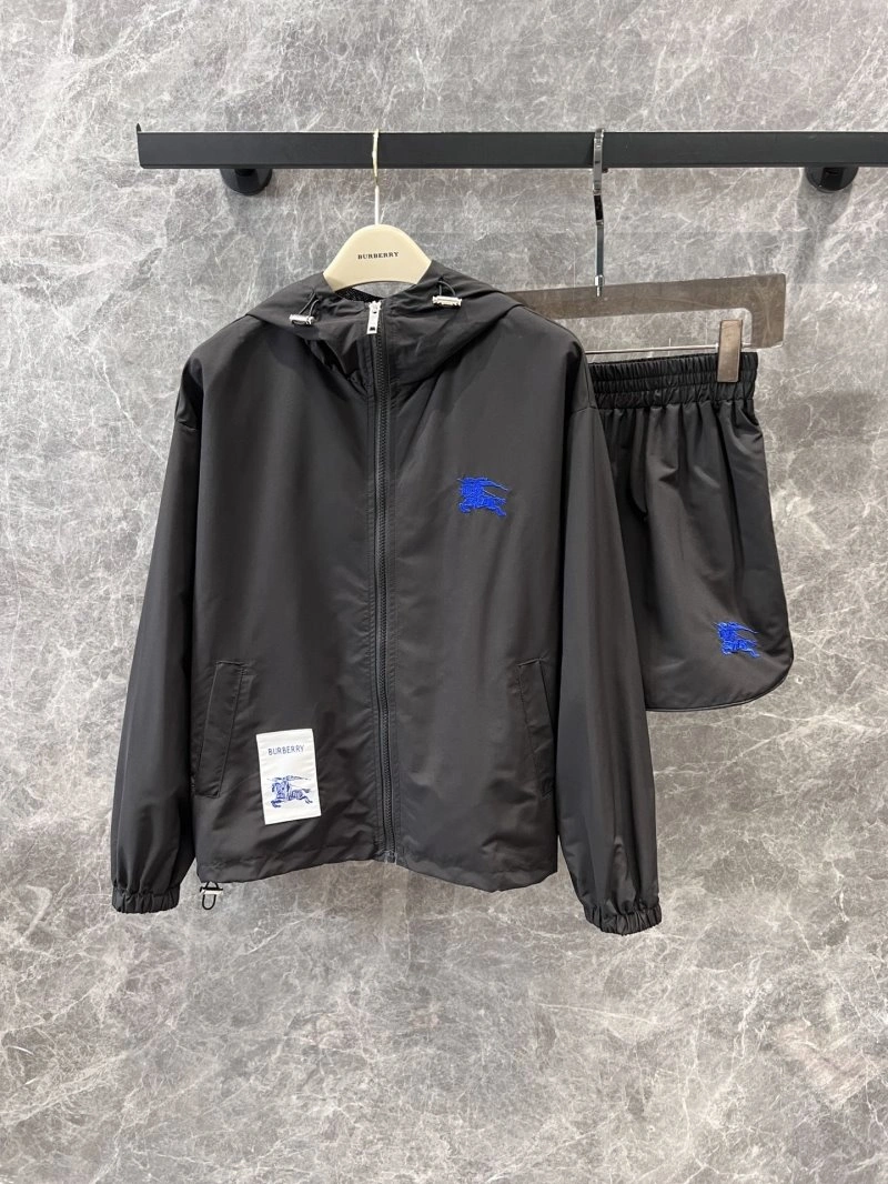 Breathable Burberry Long Suits 99174