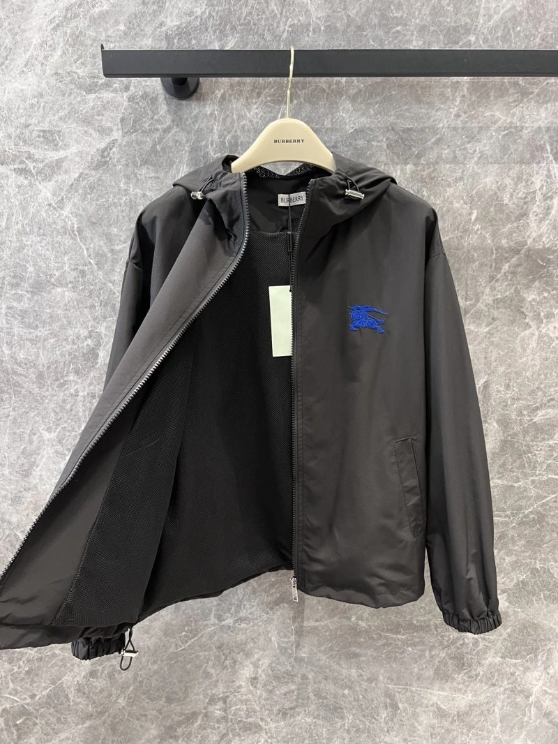 Breathable Burberry Long Suits 99174