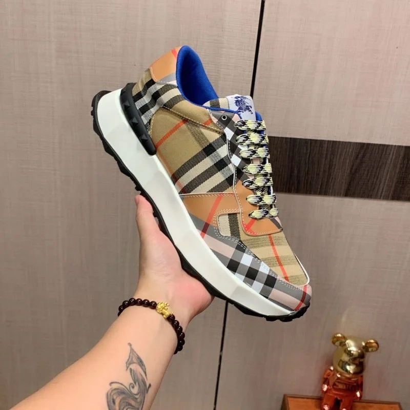 Burberry Low Shoes FastDry 17107