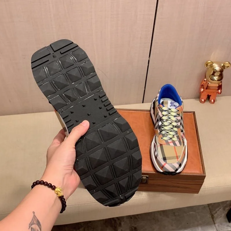 Burberry Low Shoes FastDry 17107
