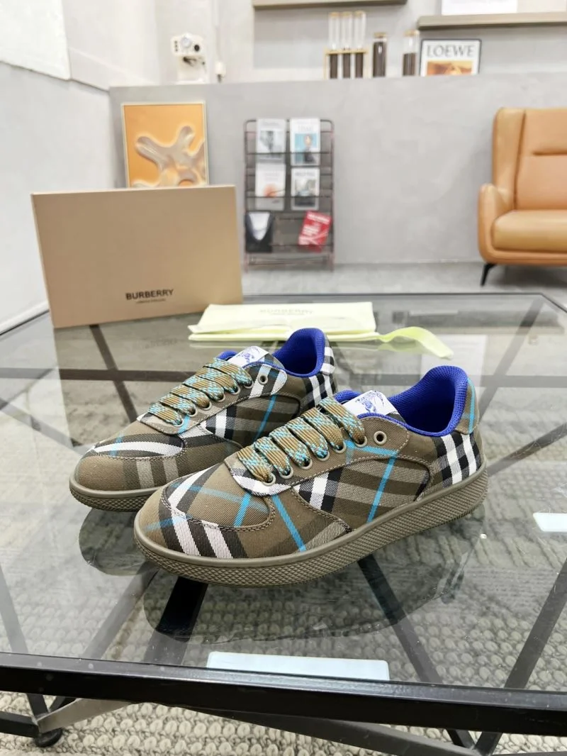 Burberry Low Shoes UrbanStyle 17099
