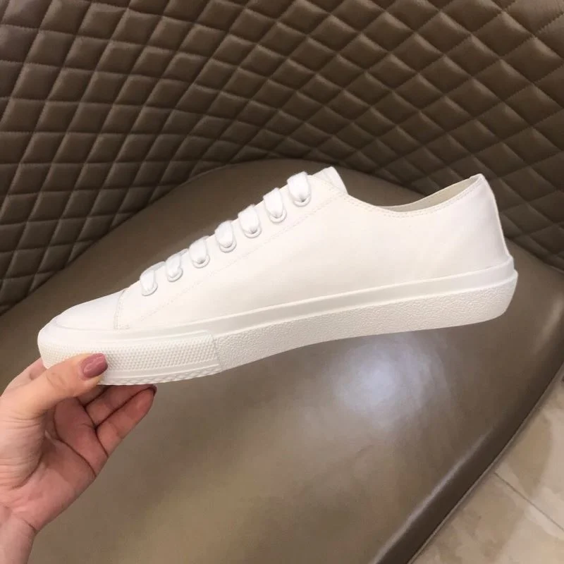 TravelReady Burberry Low Shoes 17079