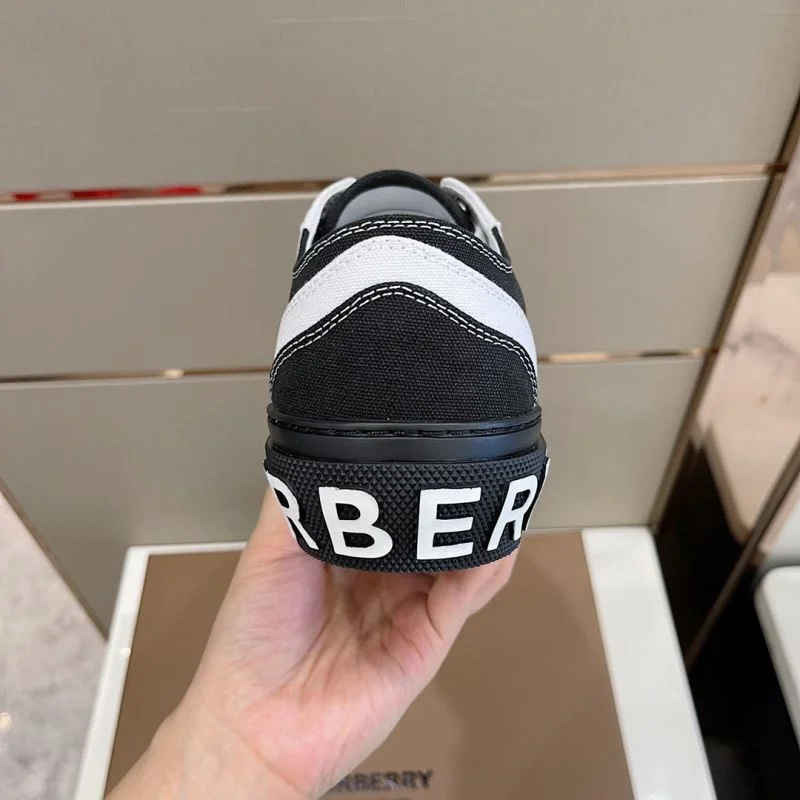 AllSeason Burberry Low Shoes 17070