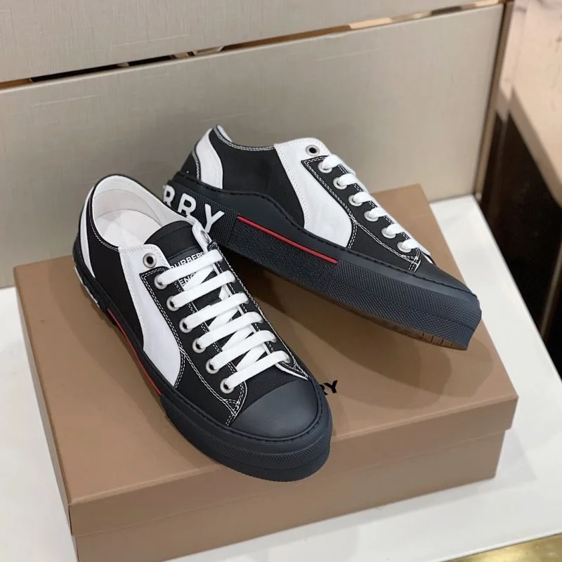 AllSeason Burberry Low Shoes 17070