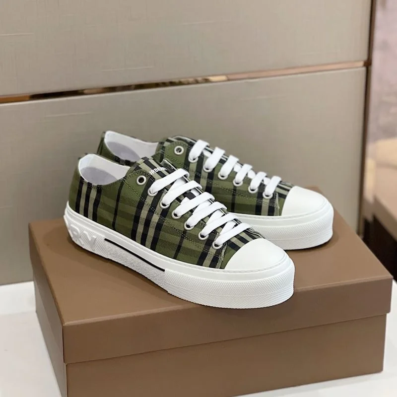 Lightweight Burberry Low Shoes 17097