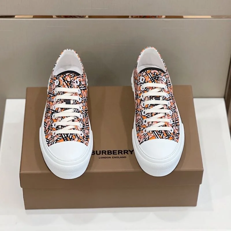 Unique Burberry Low Shoes 17065