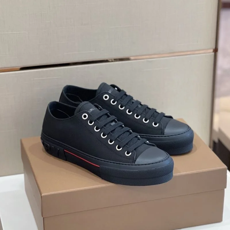 Burberry Low Shoes Casual 17073
