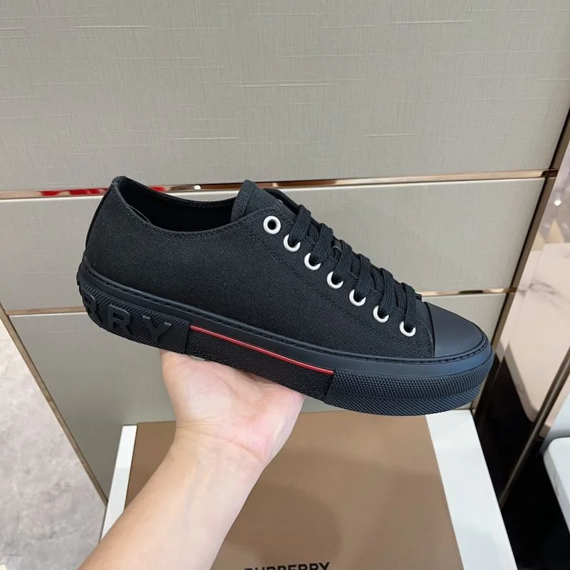 Burberry Low Shoes Casual 17073
