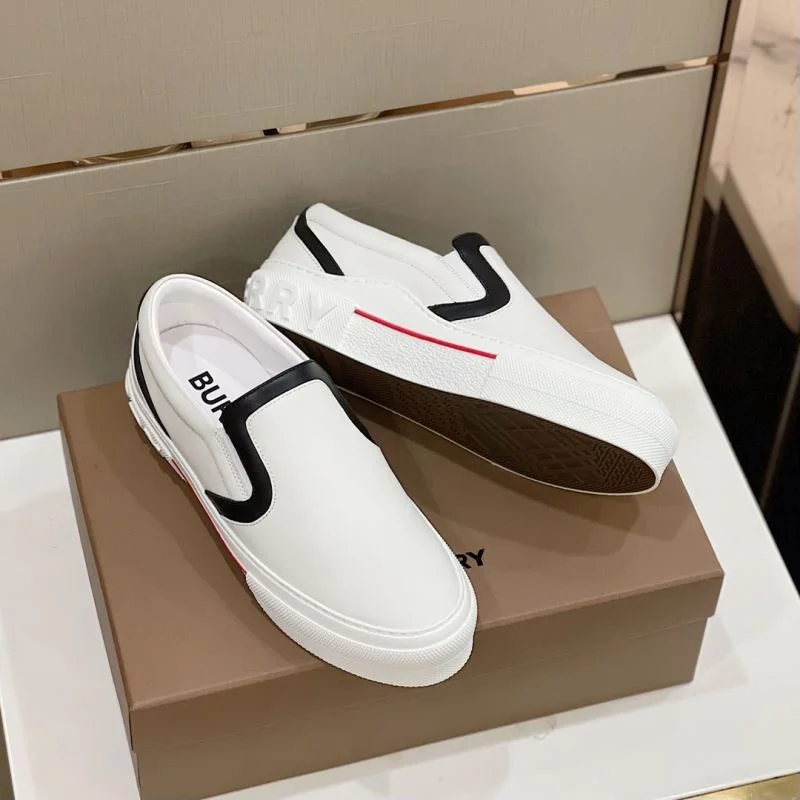 Burberry Low Shoes Bright 17053