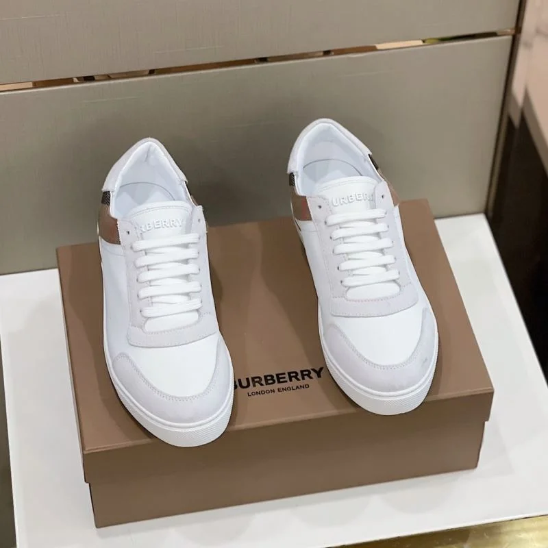 Burberry Low Shoes AllSeason 17048