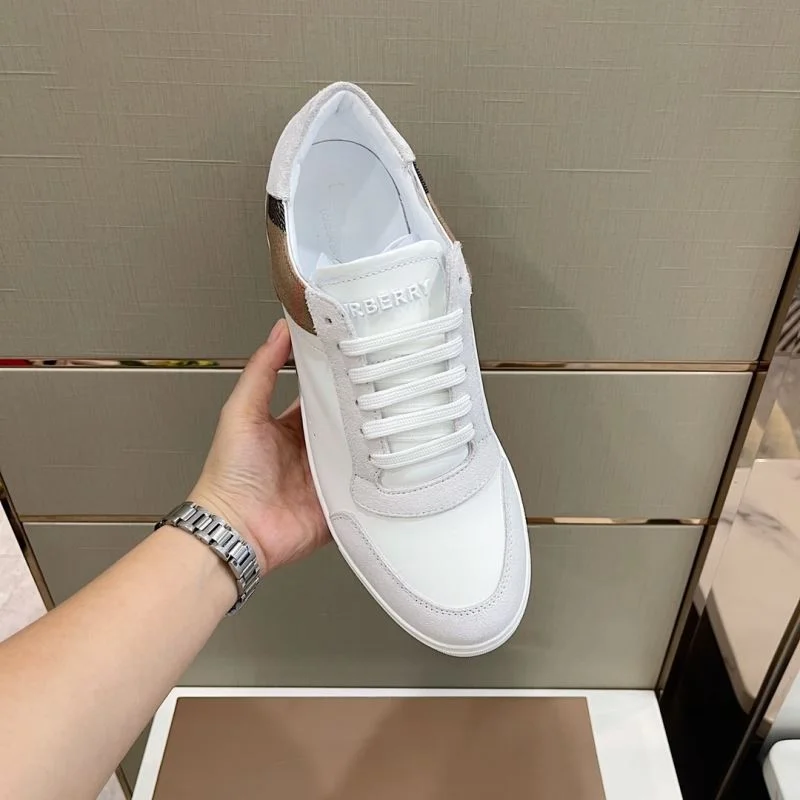 Burberry Low Shoes AllSeason 17048