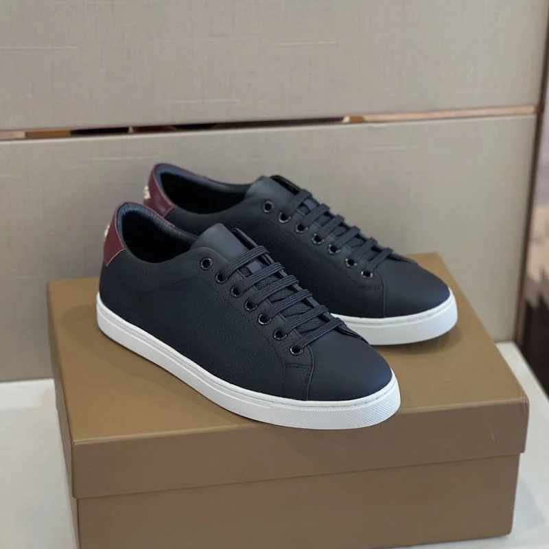 Burberry Low Shoes Youthful 17060