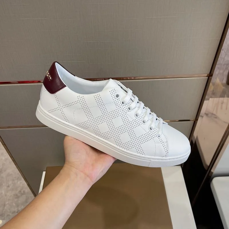 MoistureWicking Burberry Low Shoes 17110
