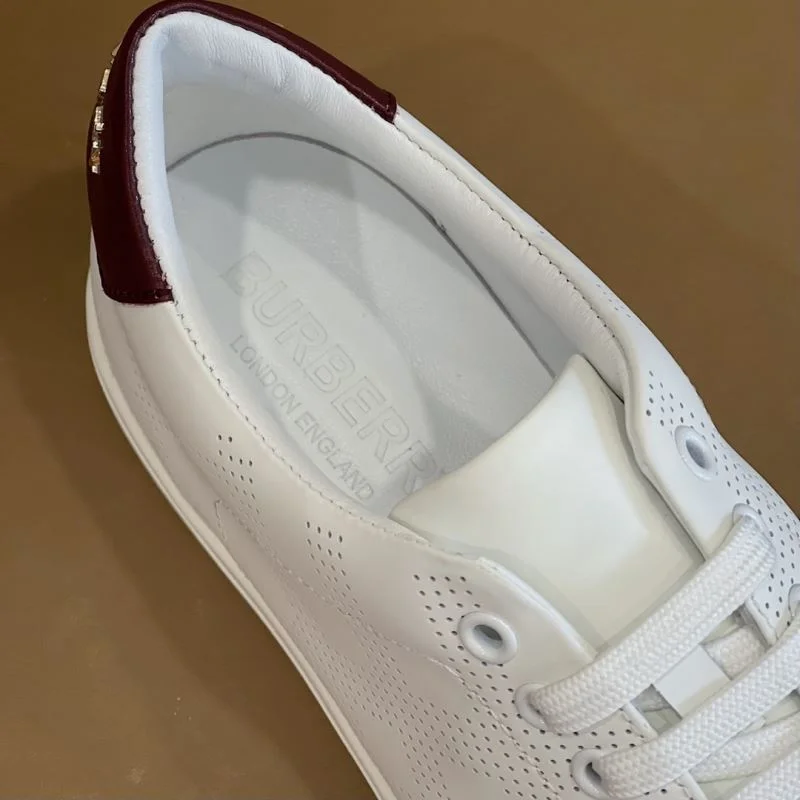 MoistureWicking Burberry Low Shoes 17110