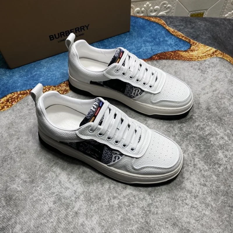 Chic Burberry Low Shoes 17066