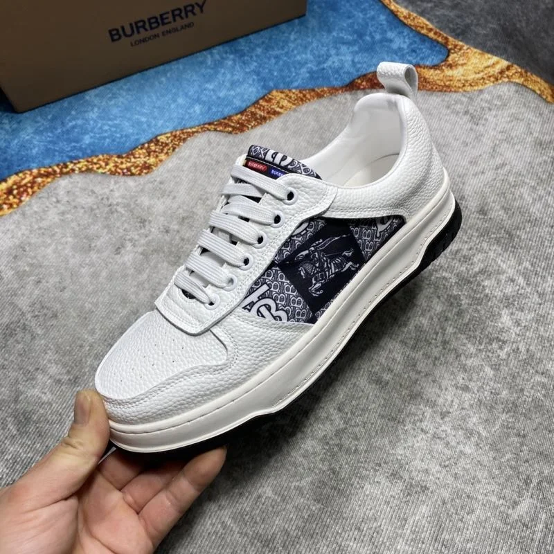 Chic Burberry Low Shoes 17066